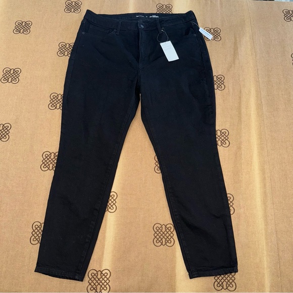 Old Navy NWT! Black Jack High-Waisted Secret-Smooth Pockets O.G. Straight Jeans - Picture 2 of 16